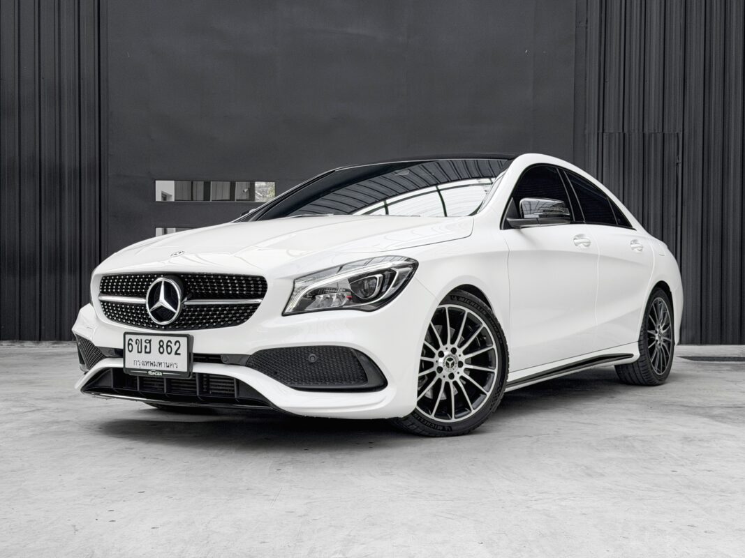 Mercedes Benz CLA250 White Art Edition